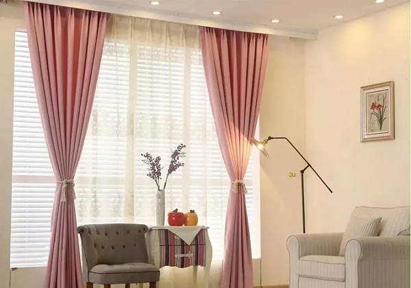 有一款窗帘可以让整个家充满温馨