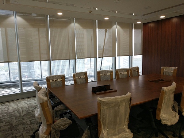 上海中心大厦锦天城办公室电动卷帘项目