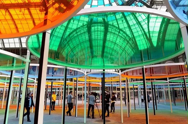 彩色玻璃遮阳户外公共遮阳高端应用