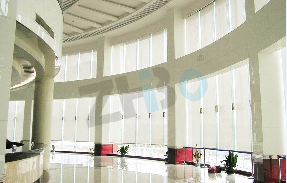 现代建筑玻璃采光顶遮阳系统
