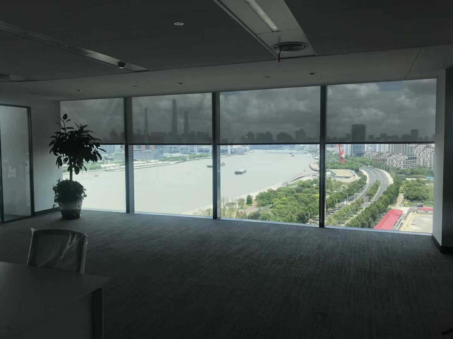 上海金龙鱼大厦遮阳窗帘项目